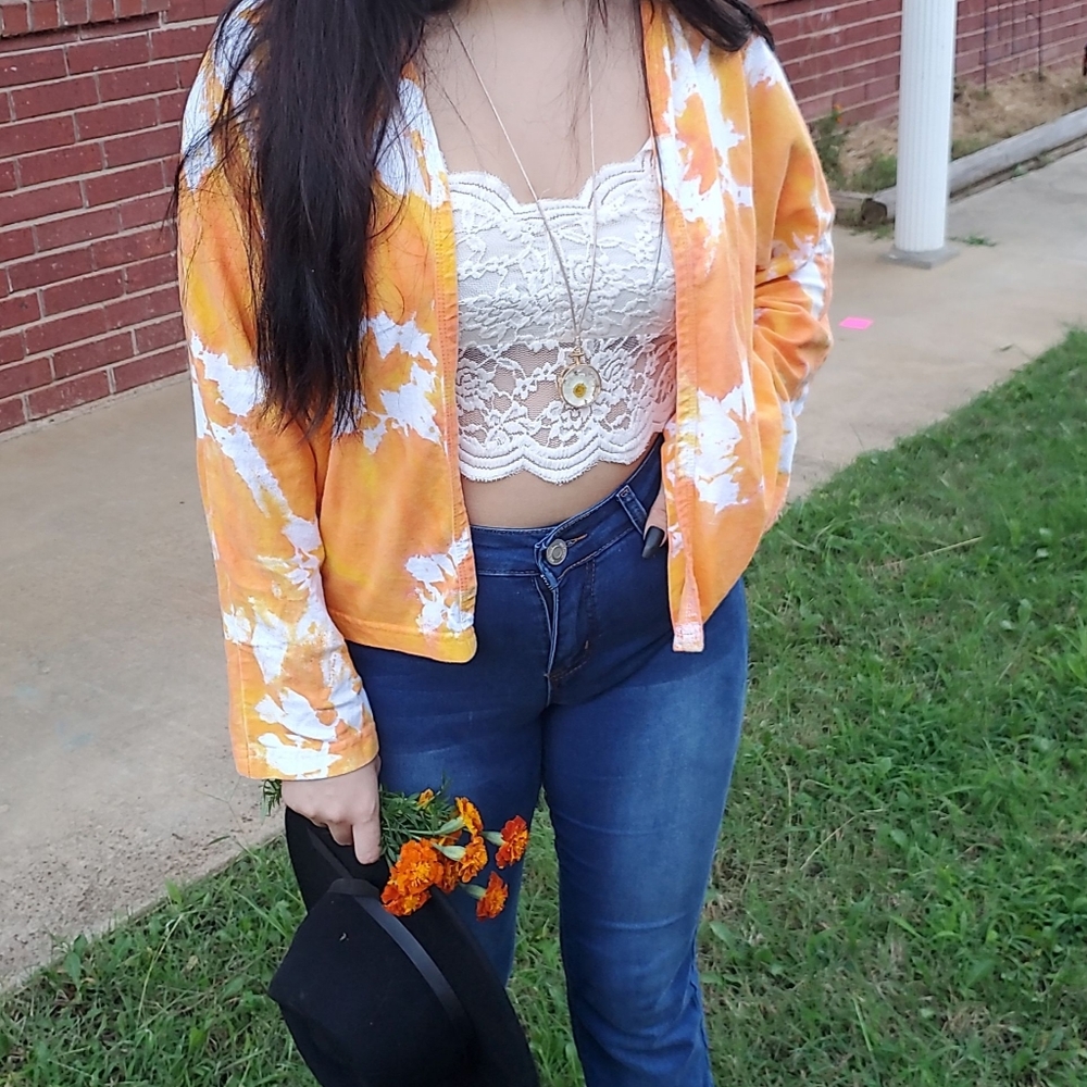 Tie dye Peanut punch pull over t shirt